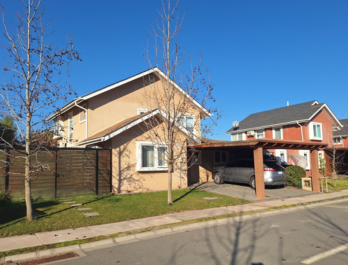 Excelente Casa Remodelada, En Condominio De Linderos