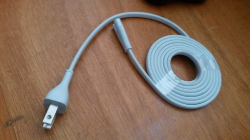 Imagen 1 de 1 de Cable De Alimentación Apple 2.5a