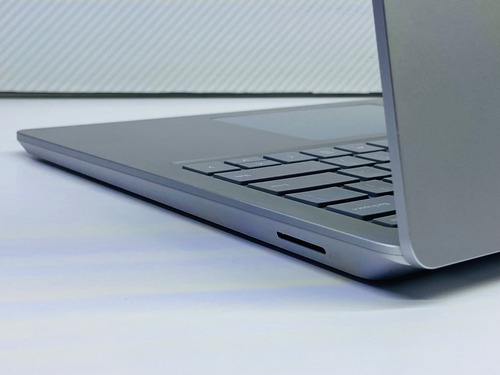 Laptop Surface6 2033 Ultra7 155h 512gbssd/16gb Ram Gris 13.5 Plateado (Reacondicionado)
