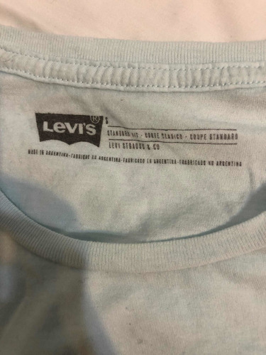 Remera Levis T. S