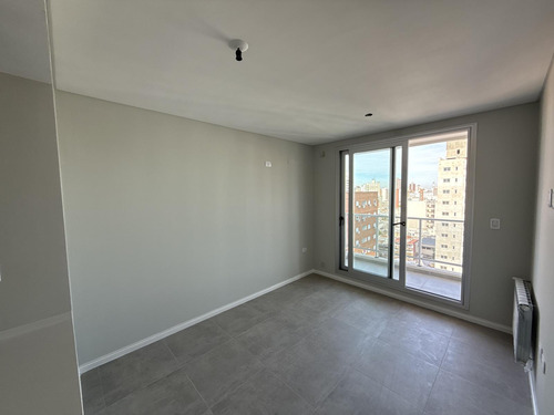 Venta Departamento Santa Fe- Torre Fenix En Boulevard Pellegrini