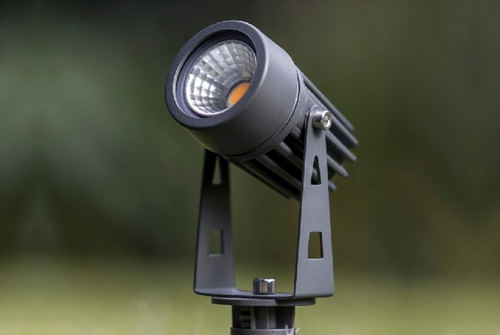 Imagen 4 de 4 de Spot Jabalina Led 3w Cálida - Aluminio - Con Estaca