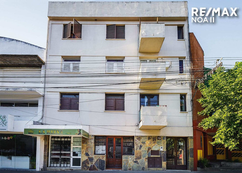 Imagen 3 de 6 de Venta + Departamento 2 Dormitorios En Microcentro
