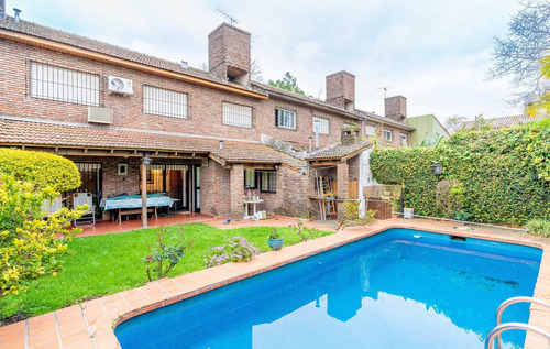 Imagen 2 de 30 de Venta Casa 5 Amb. Jardin.pileta. Punta Chica