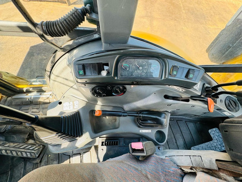 Retroexcavadora New Holland Lb90b 2008