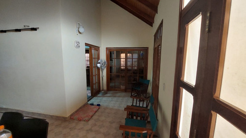 Casa Tipo Chalet, 3 Hab., Impecable Estado, Zona Privilegiad