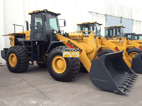 Imagen 2 de 18 de Michigan M100hd Balde 3 Mt3, 220hp, Aire Acondicionado Nueva