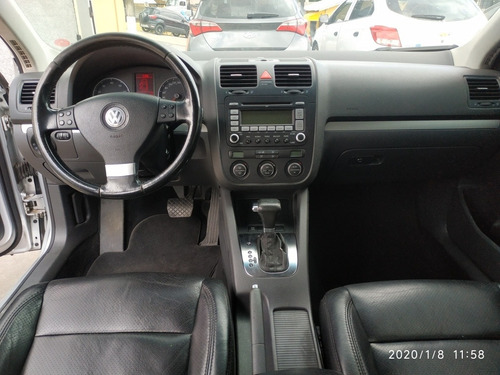 Volkswagen Jetta 2.5 4p 2009