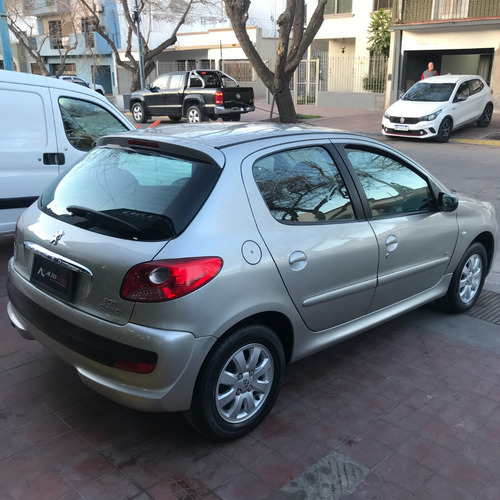 Peugeot 207 1.4 Sedan Hdi Xs