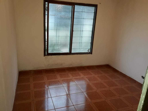 Venta De Casa En Glew,2 Dorm.garage,fdo.oportunidad.