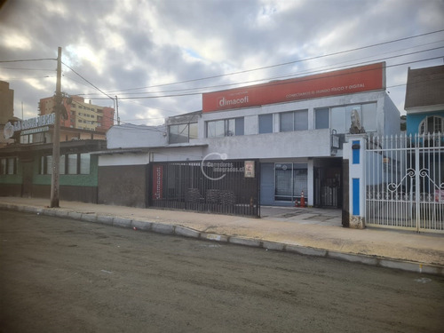 Local Comercial En Arriendo Plena Av Ejercito En Antofagasta