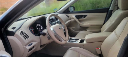 Imagen 10 de 15 de Nissan Altima 2017 3.5 Exclusive Cvt