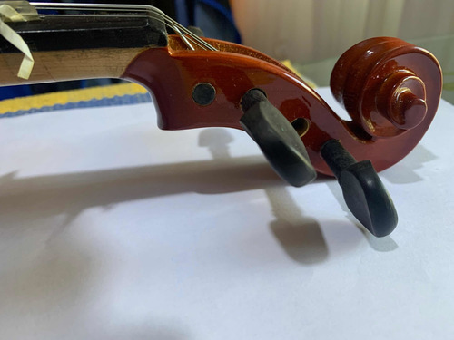 Imagen 10 de 10 de Viola Sin Marca, Ni Modelo.