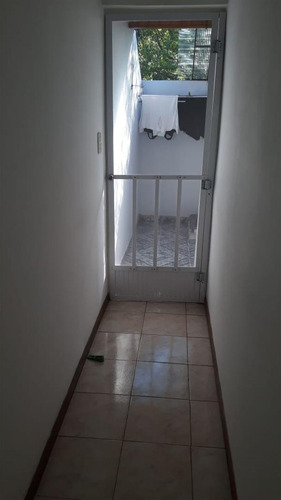 Venta De Duplex En Isidro Casanova.-