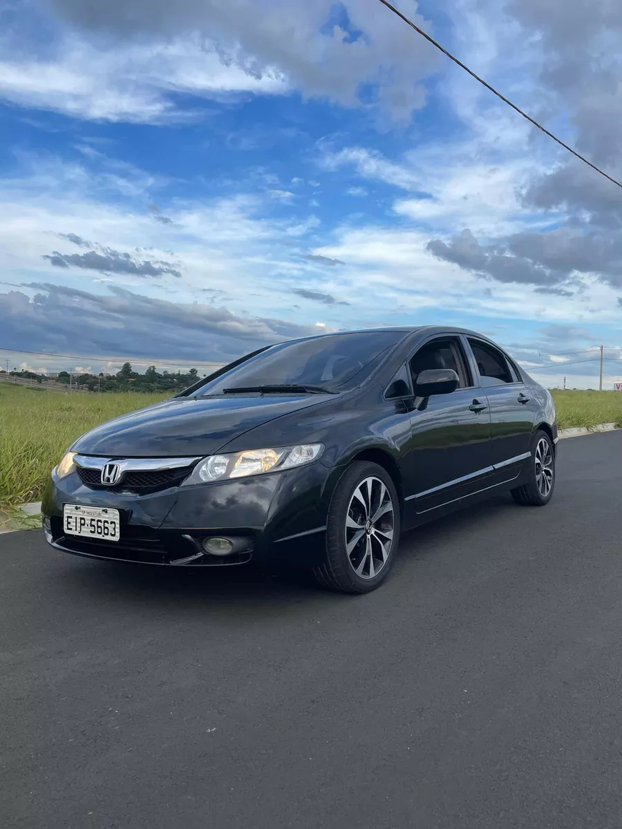 Honda Civic 1.8 Lxs Flex 4p