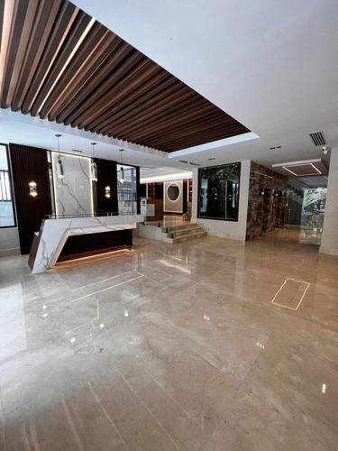 Apartamento De 3 Habitaciones En La Avenida Anacona