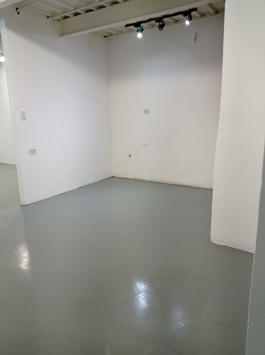 Imagen 11 de 13 de Alquiler De Depósito Y Oficina 200m2 Colinas De Bello Monte