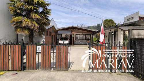 (cód 8000) Propiedad Urbana 653m2 + Casa +3 Cabañas Com