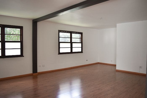 Imagem 7 de 20 de Casa À Venda Na Rua Marechal Mallet, Ahú, Curitiba - Pr - Liv-21981