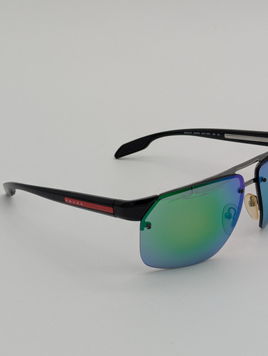 Prada Lentes De Sol Espejo Negro Verde Negro Negro (Usado)
