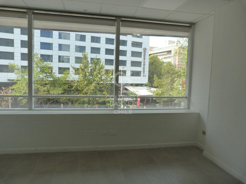 Excelente Oficina En Edificio Vitacura