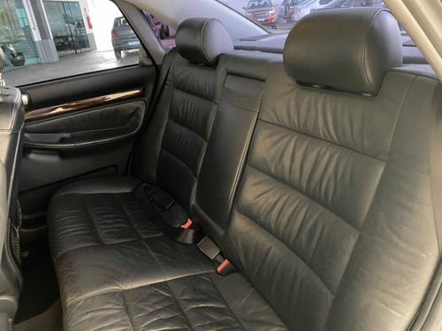 Imagem 11 de 13 de Audi A4 2.4 V6 30v Gasolina 4p Tiptronic
