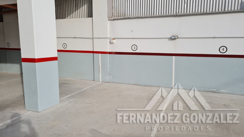 Imagen 5 de 8 de Venta De Cochera Fija En Banfield Centro