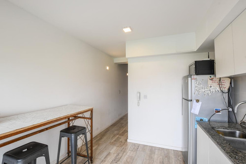 Imagen 10 de 30 de Departamento De 2 Dormitorios En Venta - Duplex - Tierra Nueva - Fisherton