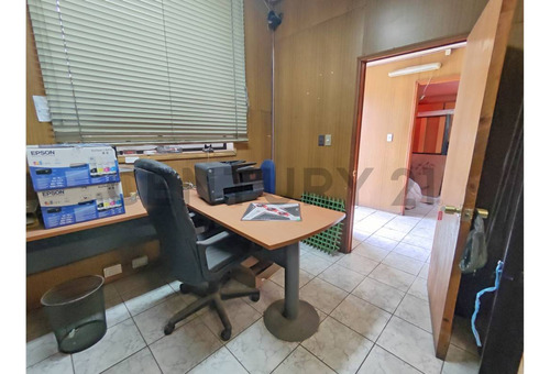 Se Arrienda Local Comercial Cercano A Metro Ñuble