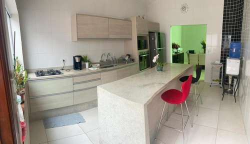 Imagem 4 de 15 de Casa Para Venda Em Mogi Das Cruzes, Vila Oliveira, 3 Dormitórios, 1 Suíte, 3 Banheiros, 3 Vagas - 673_1-2023843