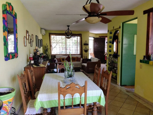 Imagen 9 de 14 de Venta De Bonita Casa En Fraccionamiento Privanza La Loma, En