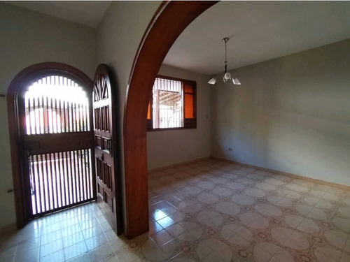 Casa En Venta, Valencia, Urb Trigaleña Em-8370321