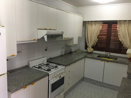 Imagen 7 de 19 de Complejo De 3 Casas En Venta En Costa Azul - Carlos Paz. Al Lado Del Lago