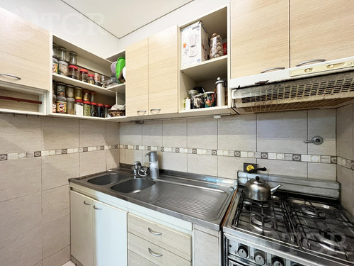 Ph En Venta 2 Ambientes Planta Baja Con Patio, Sin Expensas Refaccionado A Nuevo