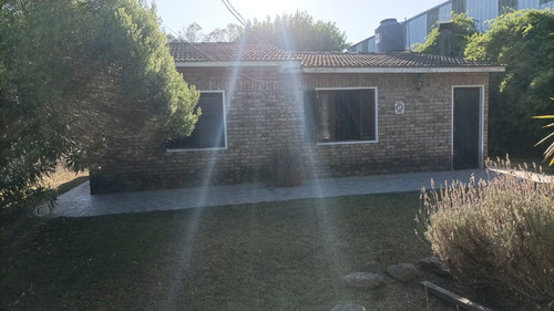 Próximo A Ruta Interbalnearia, Buena Propiedad Con Amplio Terreno!!