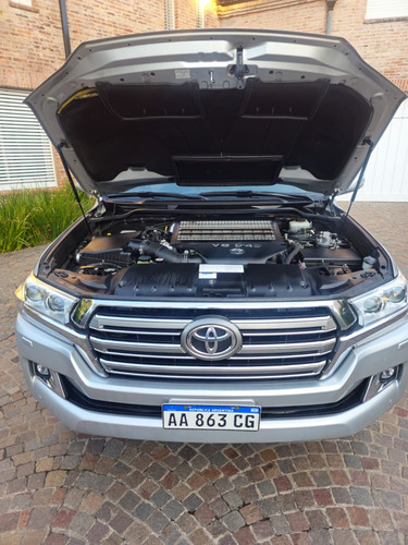 Toyota Land Cruiser 4.5 Td 200 Vx 265cv At W/floormat