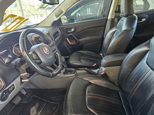 Fiat Toro 2.0 Volcano 4x4 Aut. 4p
