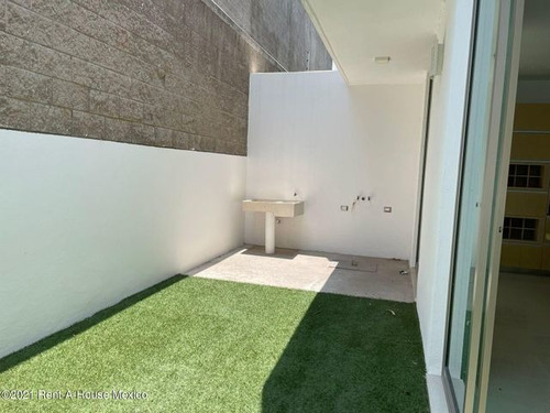 Imagen 12 de 14 de Air 22-672 Casa En Venta. Zona El Mirador. Amplios Espacios.