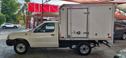 Nissan NP300 2.4 Chasis Dh Mt