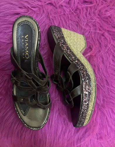 Sandalias Zuecos Viamo (Usado)