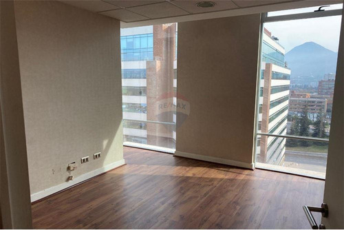 Imagen 10 de 16 de Arriendo Oficina Estoril - 3 Espacios - 2 Baños