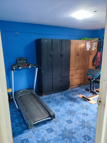 Oportunidad Casa Grande En Venta 4d 1b Cerca Muni Colina