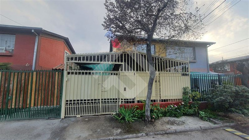 Casa En Venta De 2 Dorm. En San Bernardo