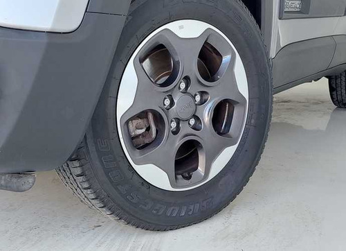 Imagem 7 de 13 de Renegade 1.8 16v Flex 4p Automático