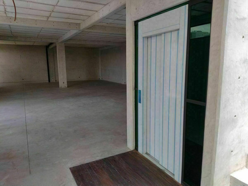 Imagen 2 de 27 de Se Renta Piso Completo De Oficinas En Legaria