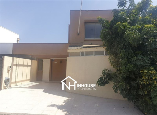 Casa En Venta De 3 Dorm. En Puente Alto