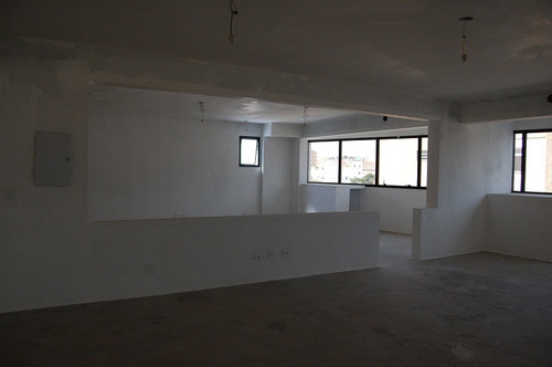 Imagem 1 de 7 de Sala Coml. Rudge Ramos Vaga Nova - 1033-6893