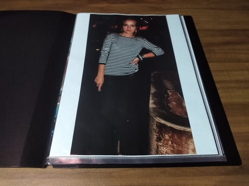 Brenda Asnicar * Carpeta Recortes Revistas Clippings # 3 (Usado)