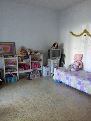 Casa En Villa Del Parque Con Facilidades