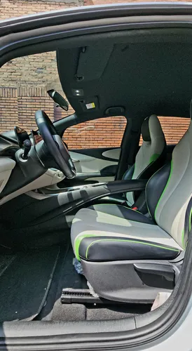 Byd Idolphin